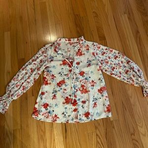 Woman’s Long sleeve blouse size medium